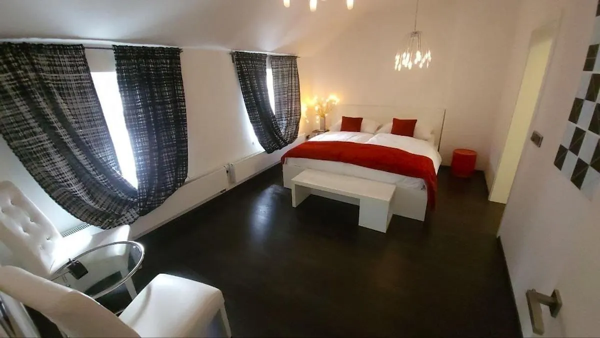 Luxury Apt - Free Massages From Physiotherapists Prague Czech Republic