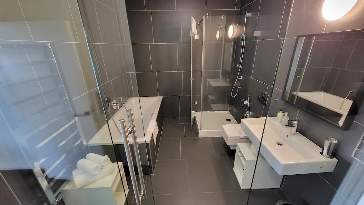 Luxury Apt - Free Massages From Physiotherapists Prague