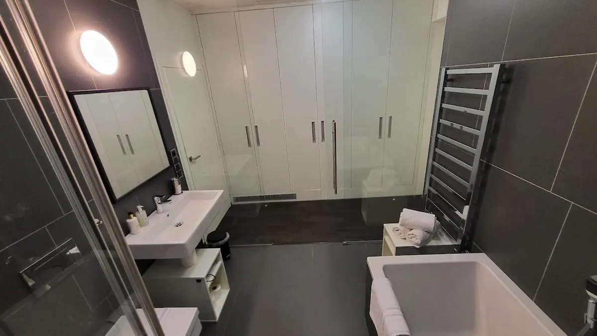 Luxury Apt - Free Massages From Physiotherapists Praga 0*,  Repubblica Ceca